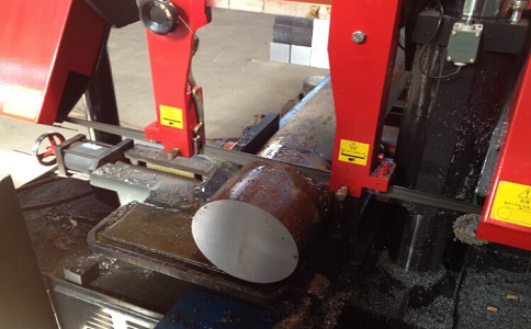 珠晖卧式带锯床加工时出现明显振荡如何排查？